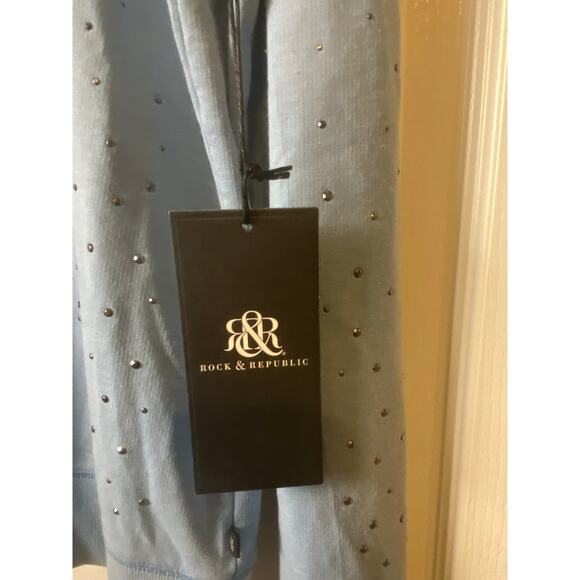 Rock & Republic Women's Light Blue Studded Long Sleeve Pullover Size Large NWT - Picture 10 of 12